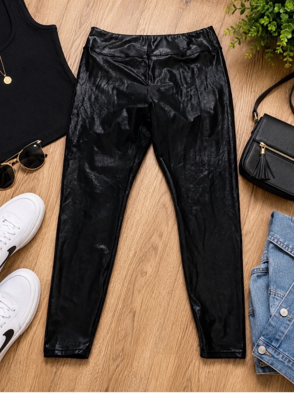 Women’s XXL Black Metallic Shimmer High Rise Leggings Stretchy Athleisure